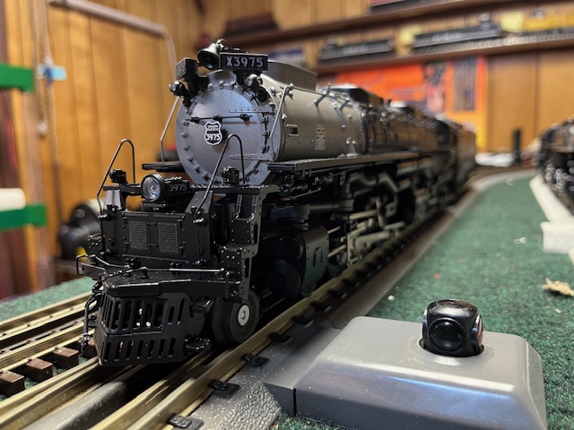 MTH O Scale Premier UP 4-6-6-4 Challenger Steam Engine w/Proto-Sound 3.0 (Hi-rail Wheels) 20-3892-1 - Image 4