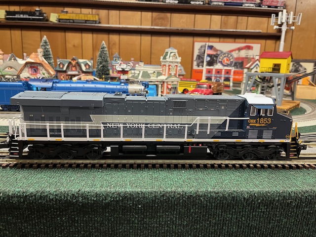 CSX/New York Central Lionel LEGACY ES44 #1853 Diesel Engine SKU: 2533551 - Image 7