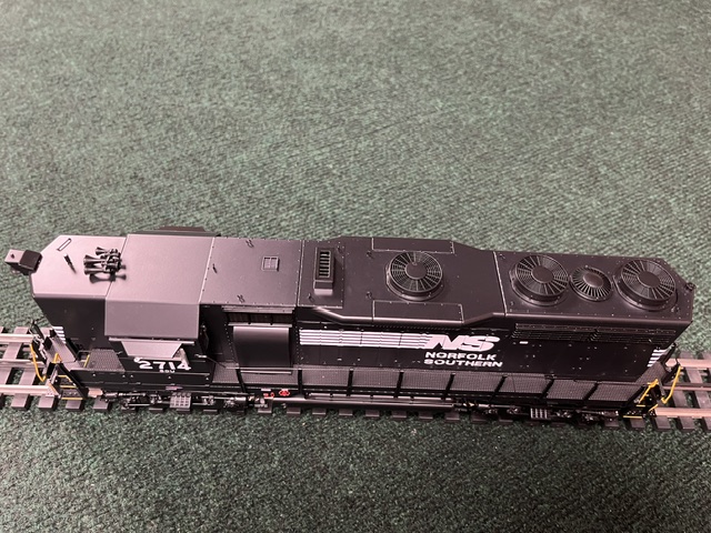 MTH Premier Norfolk Southern GP-35 High Hood Diesel Engine w/Proto-Sound 3.0 (Hi-Rail Wheels) 20-22084-1 - Image 5