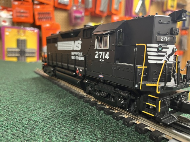 MTH Premier Norfolk Southern GP-35 High Hood Diesel Engine w/Proto-Sound 3.0 (Hi-Rail Wheels) 20-22084-1 - Image 3
