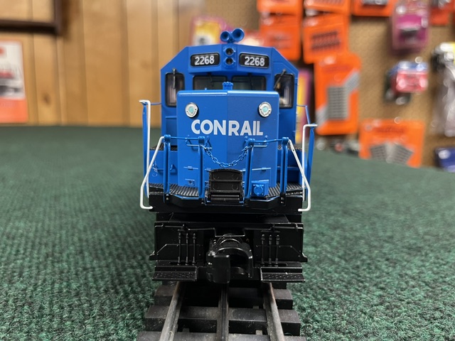 MTH Premier Conrail GP-35 Low Hood Diesel Engine w/Proto-Sound 3.0 (Hi-Rail Wheels) 20-22073-1 - Image 5