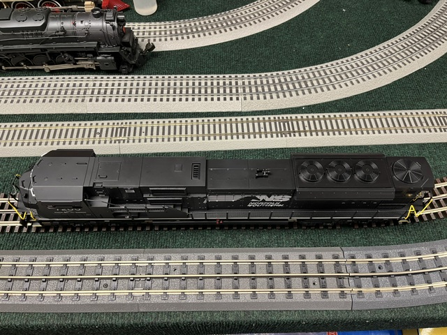 Lionel Norfolk Southern LEGACY SD80MAC #7200 SKU: 2633501 - Image 7