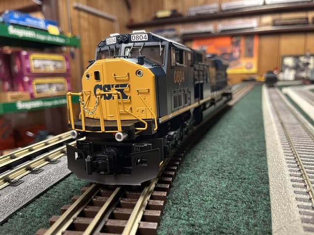 Lionel CSX LEGACY SD80MAC #0804 SKU: 2633481 - Image 8