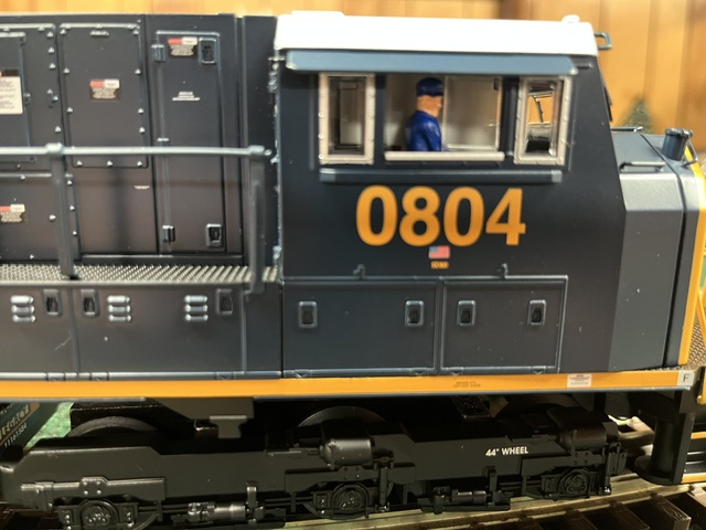 Lionel CSX LEGACY SD80MAC #0804 SKU: 2633481 - Image 7