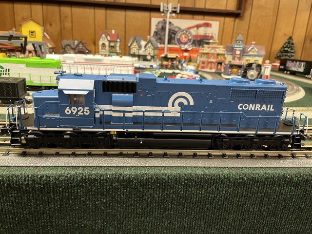Lionel Conrail LEGACY SD38 Diesel Engine #6925 SKU: 263334 - Image 7